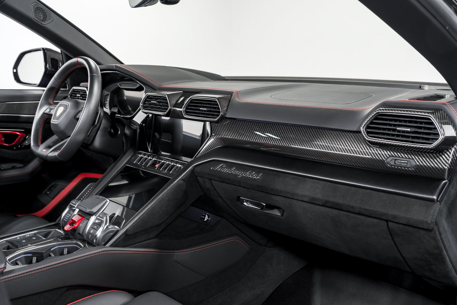 Used 2024 Lamborghini Urus Performante AWD/4WD image 39