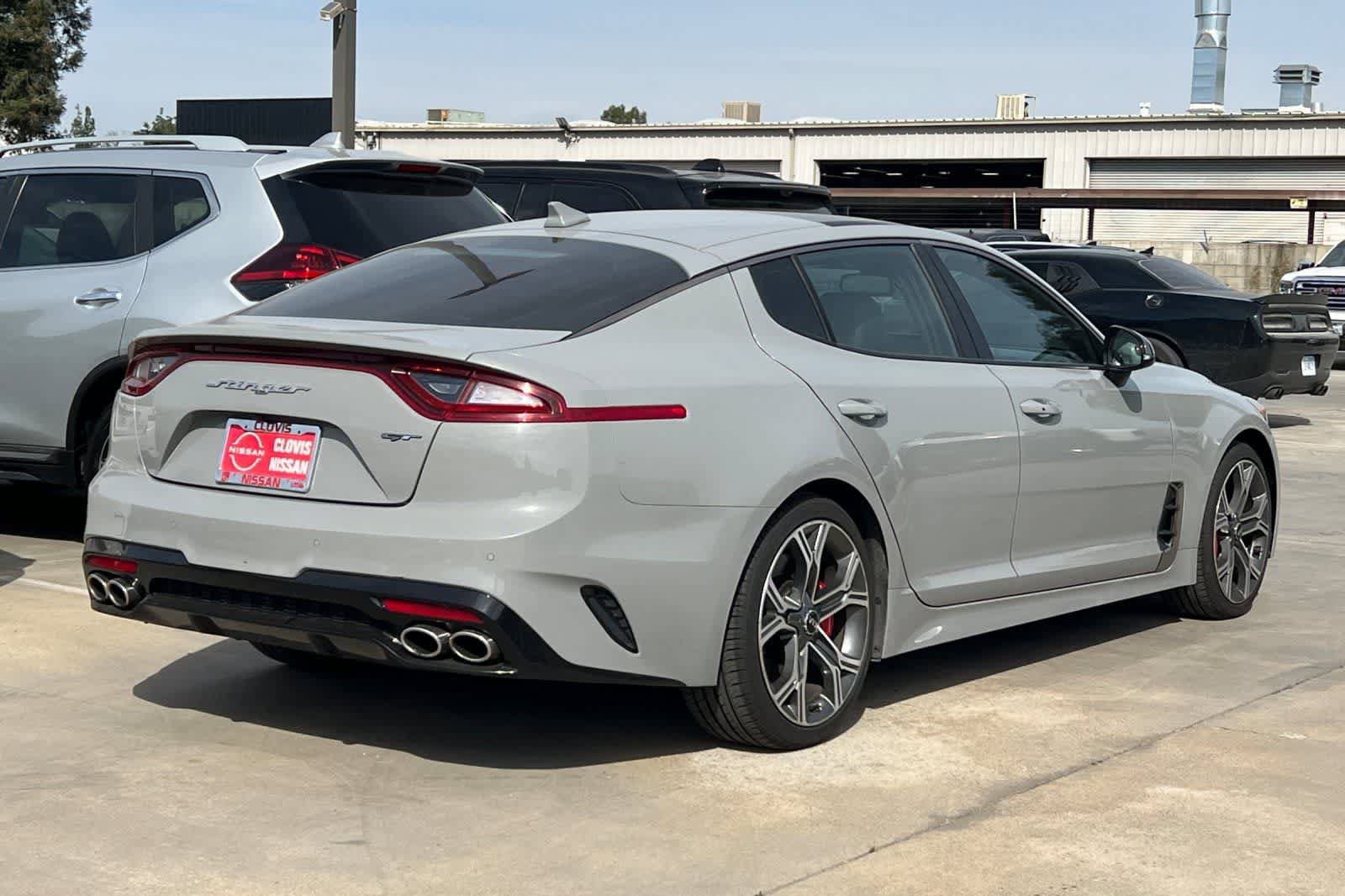 Used 2018 Kia Stinger GT1 image 3