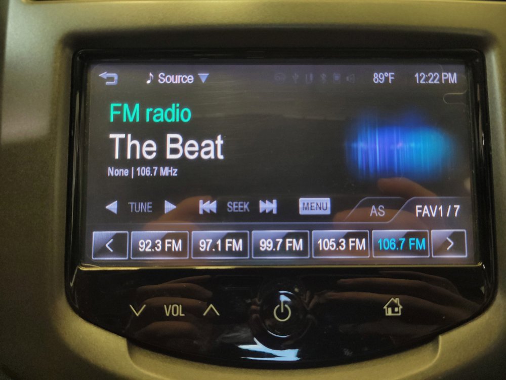 Used 2015 Chevrolet Sonic LT w/ LT Promotional Package FWD image 25
