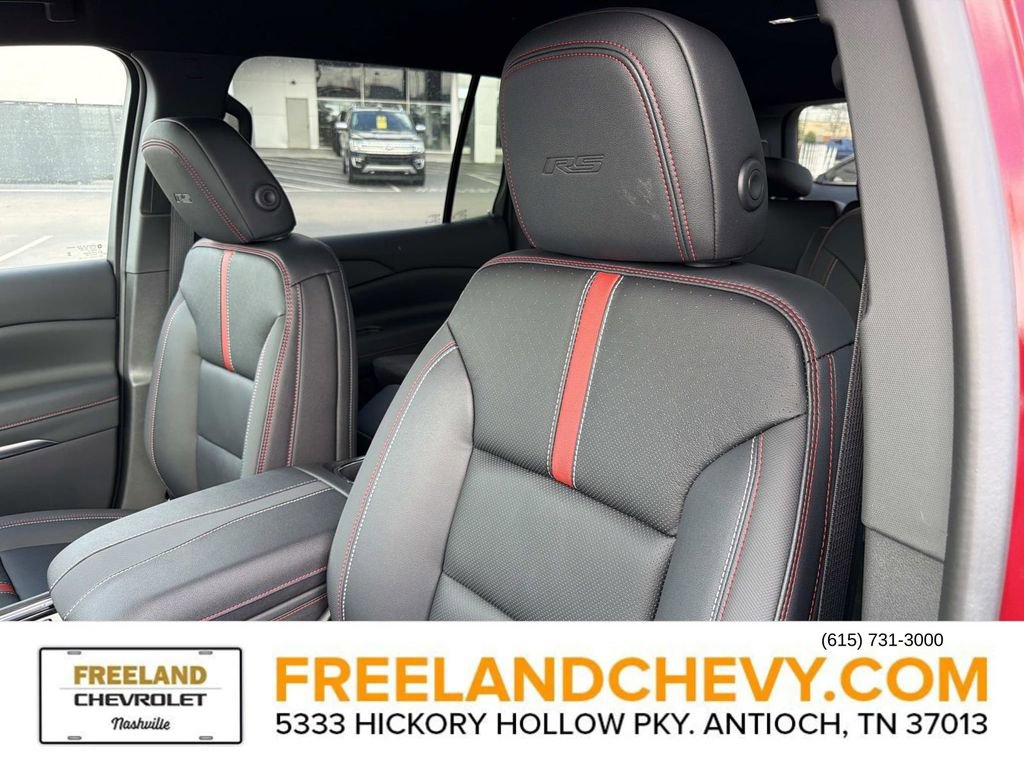 New 2026 Chevrolet Traverse RS w/ LPO, Floor Liner Package FWD image 23