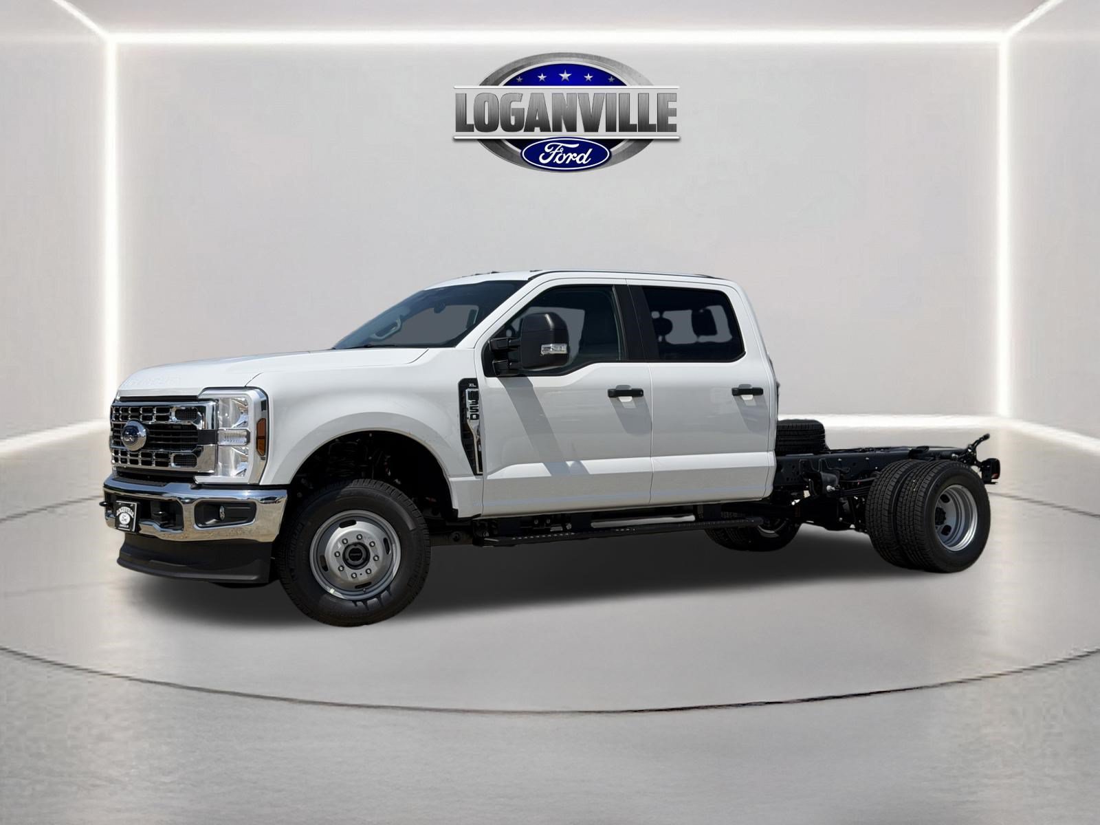 New 2026 Ford F350 XL w/ XL Chrome Package AWD/4WD image 1