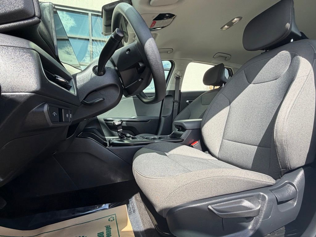 Used 2025 Kia K4 LXS FWD image 10