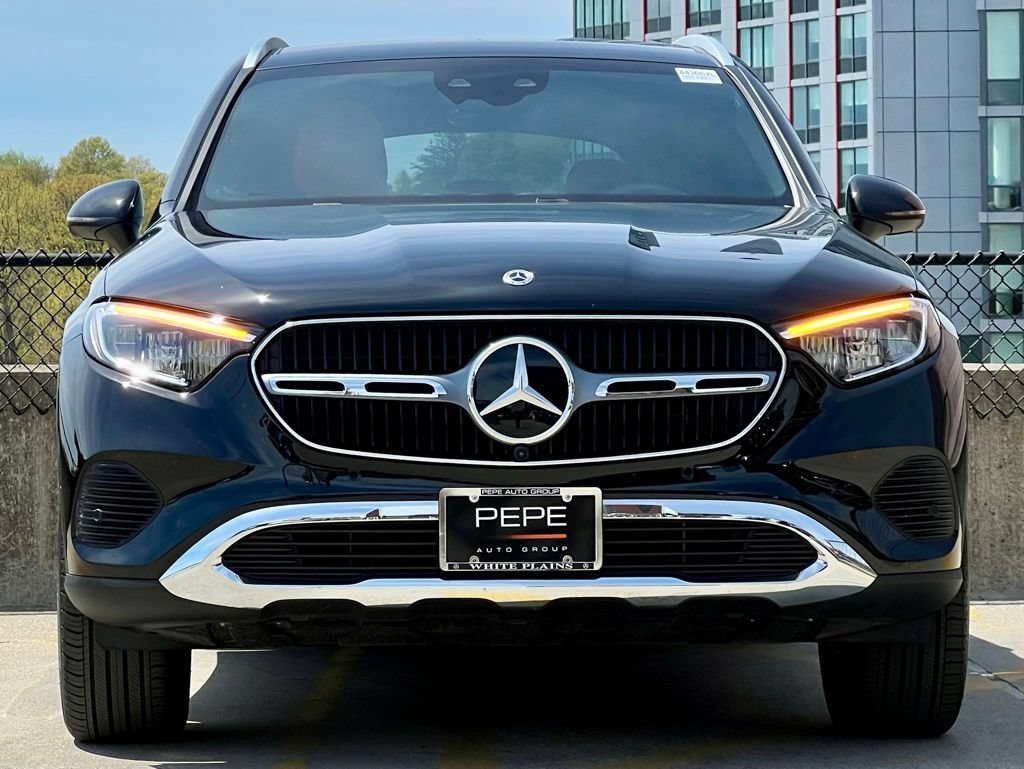 Certified 2026 Mercedes-Benz GLC 300 4MATIC image 3