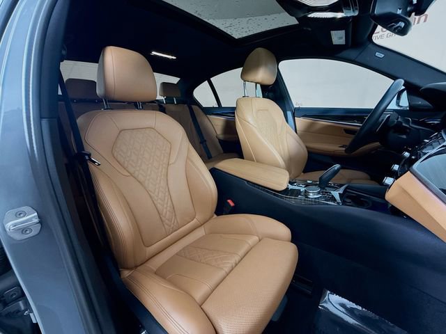 Used 2023 BMW 530e xDrive w/ Premium Package image 29