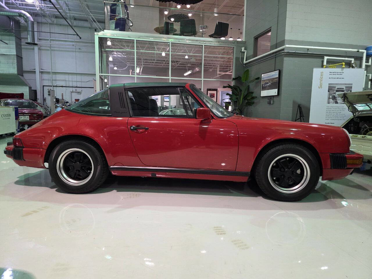 Used 1987 Porsche 911 Carrera RWD image 4