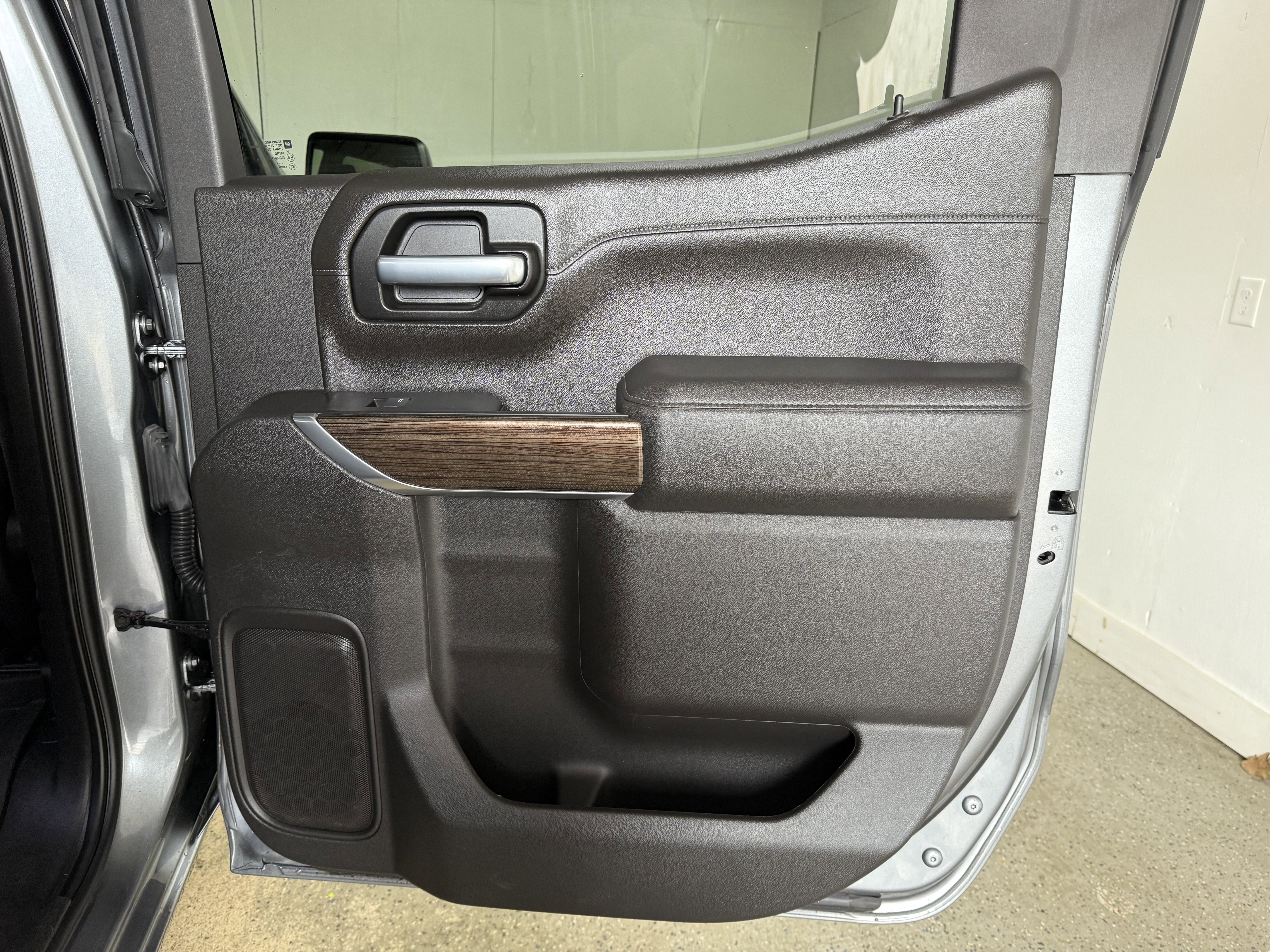 Used 2021 Chevrolet Silverado 1500 LT Trail Boss w/ Bed Protection Package image 38