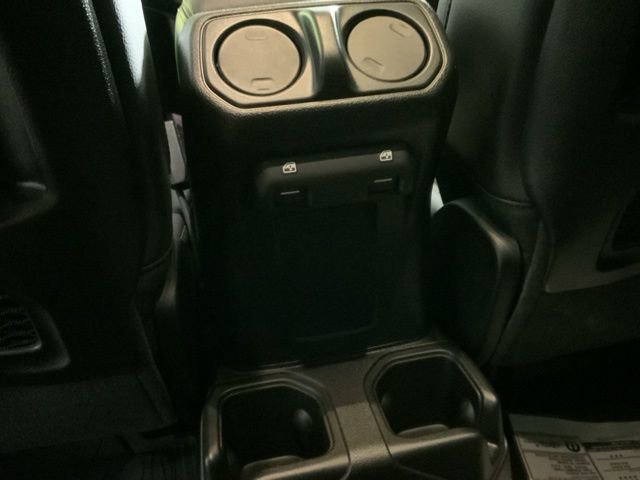 Used 2025 Jeep Gladiator Sport image 29