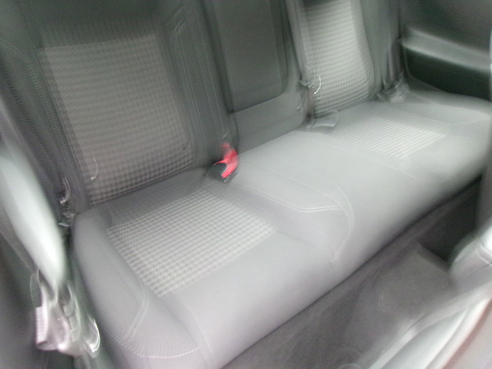 Used 2019 Dodge Challenger SXT image 12