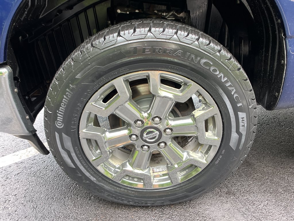 Used 2018 Nissan Titan SV w/ SV Convenience Package AWD/4WD image 24