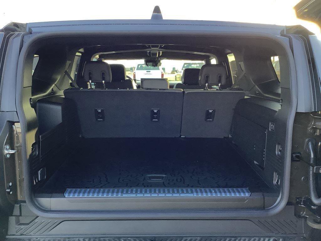New 2025 GMC Hummer EV 2X AWD/4WD image 13