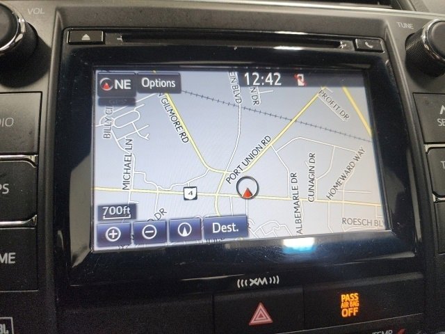 Used 2016 Toyota Camry XLE w/ Advanced Technology Package image 3