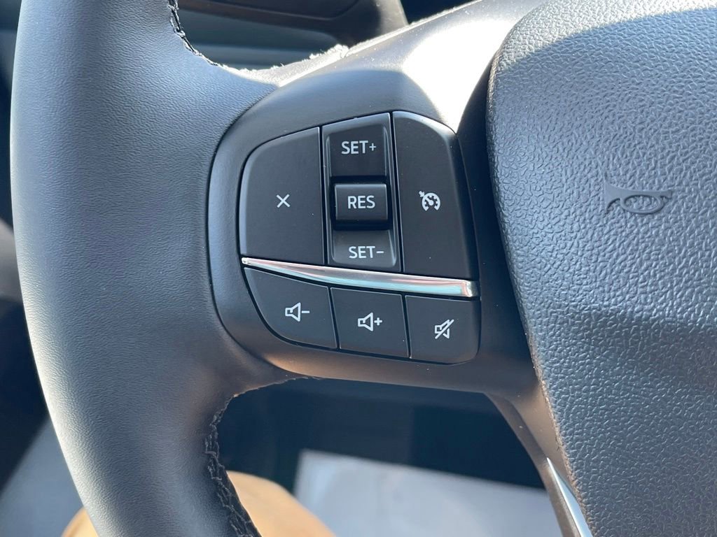 Used 2026 Ford Maverick XLT w/ XLT Luxury Package AWD/4WD image 7