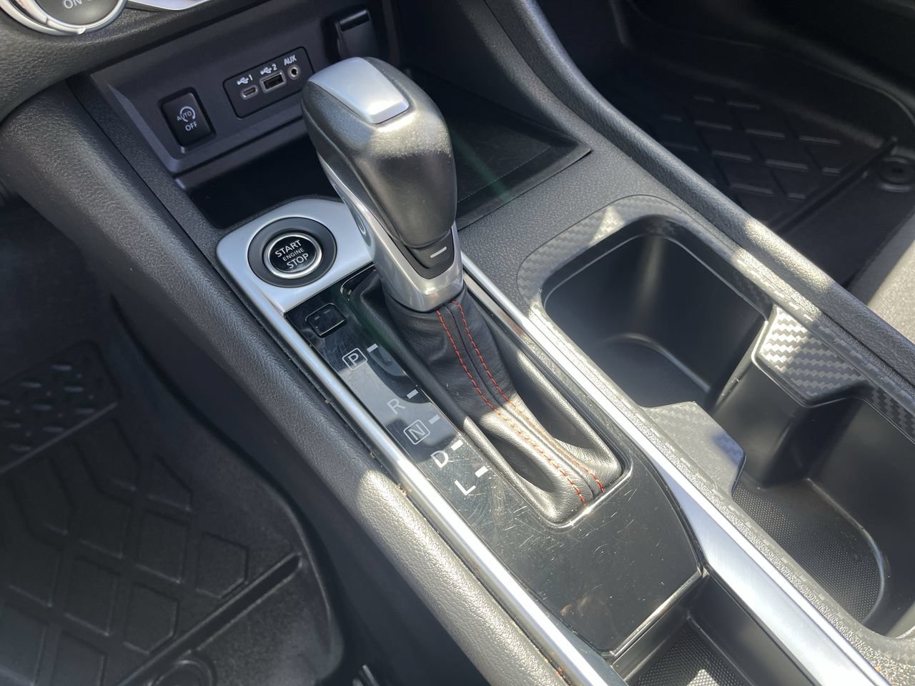 Used 2025 Nissan Sentra SR FWD image 14