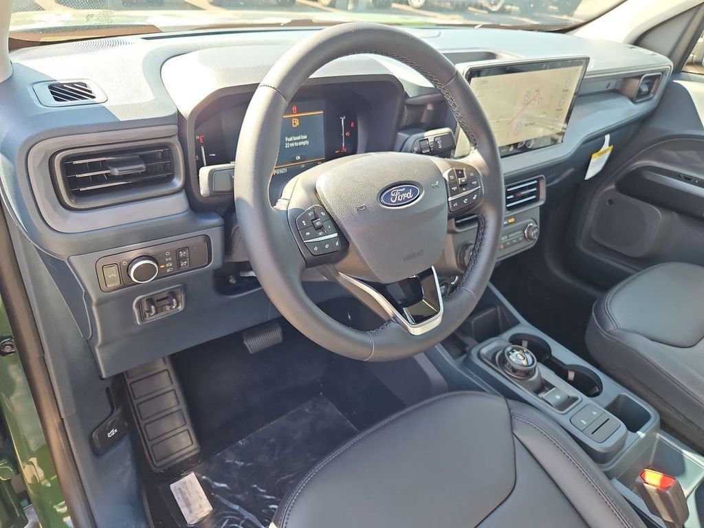 New 2025 Ford Maverick Lariat w/ Black Appearance Package image 12