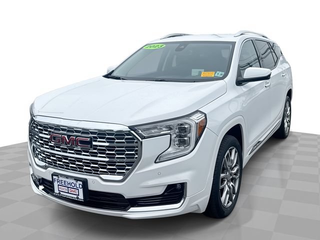 Used 2023 GMC Terrain Denali AWD/4WD image 1