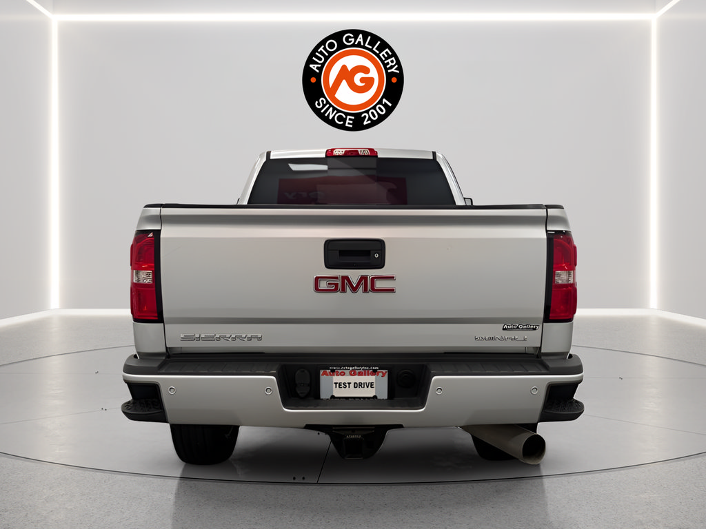 Used 2019 GMC Sierra 2500 Denali w/ Duramax Plus Package AWD/4WD image 4