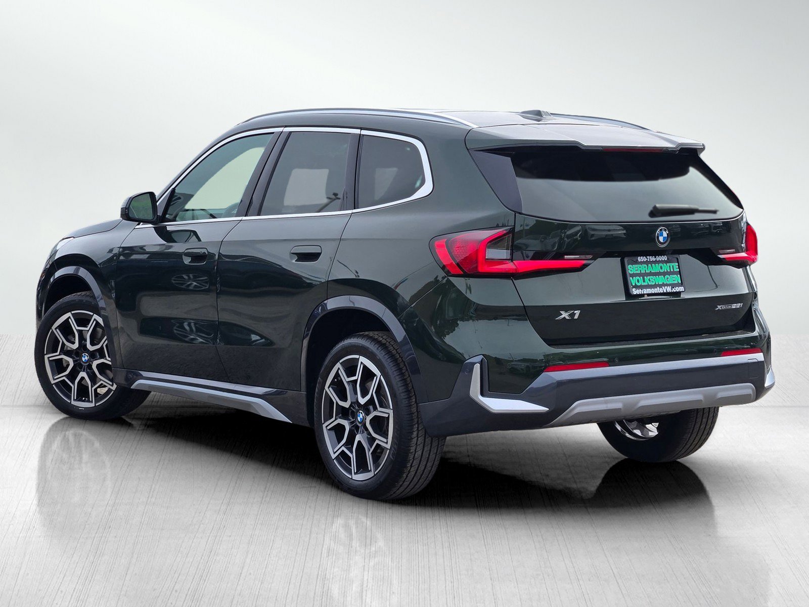 Used 2025 BMW X1 xDrive28i w/ Convenience Package image 6