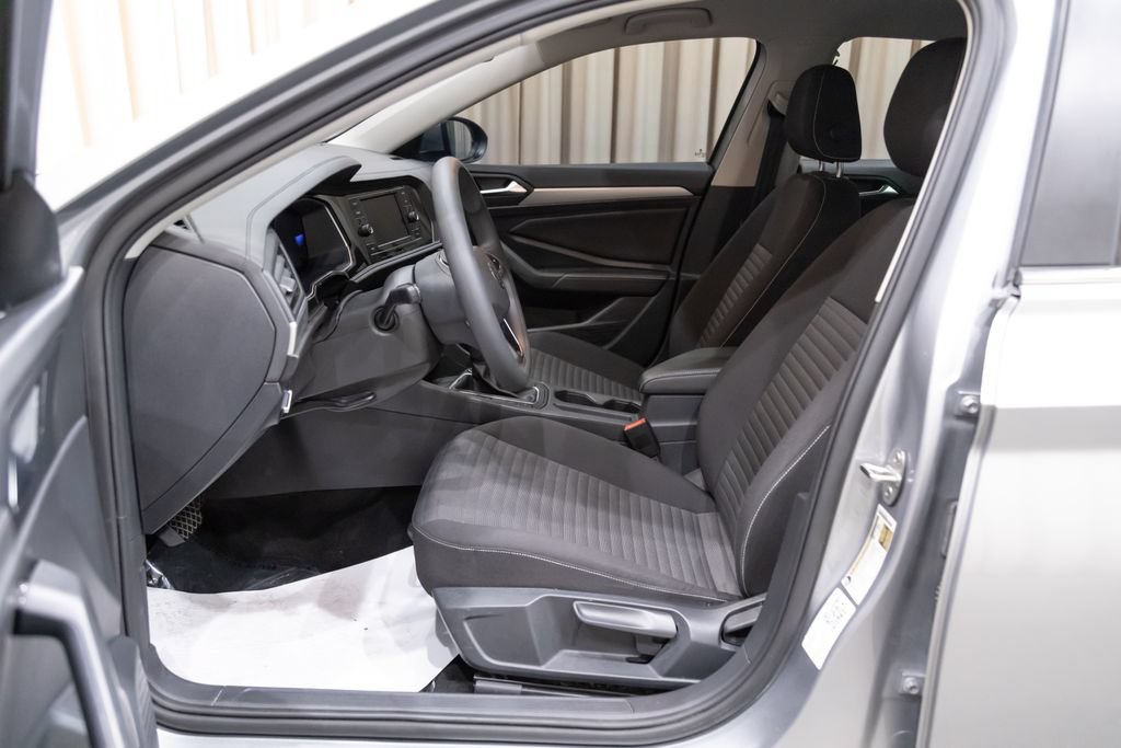 Used 2023 Volkswagen Jetta S FWD image 9