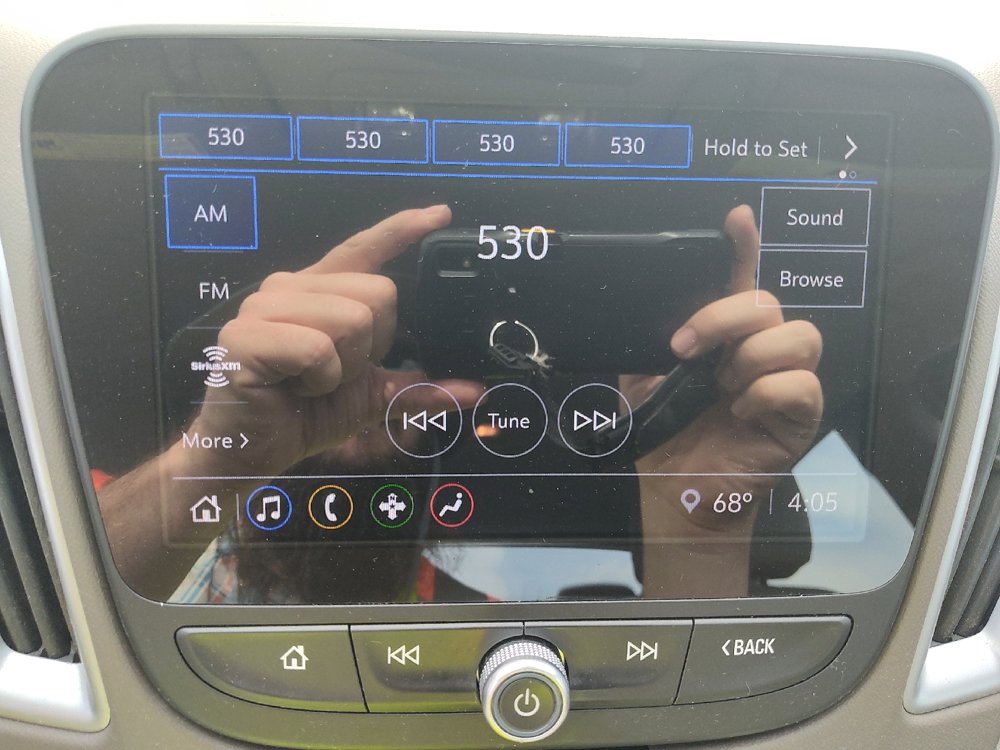 Used 2024 Chevrolet Malibu LT FWD image 25