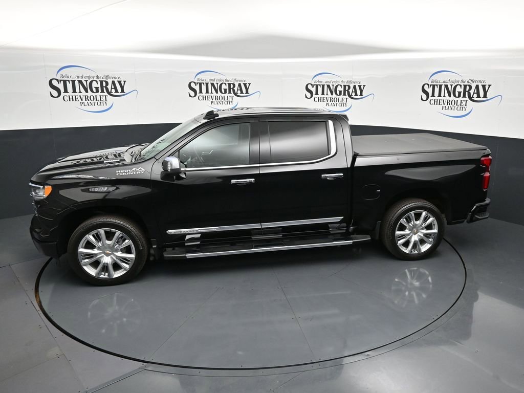 Used 2025 Chevrolet Silverado 1500 High Country w/ High Country Premium Package image 12