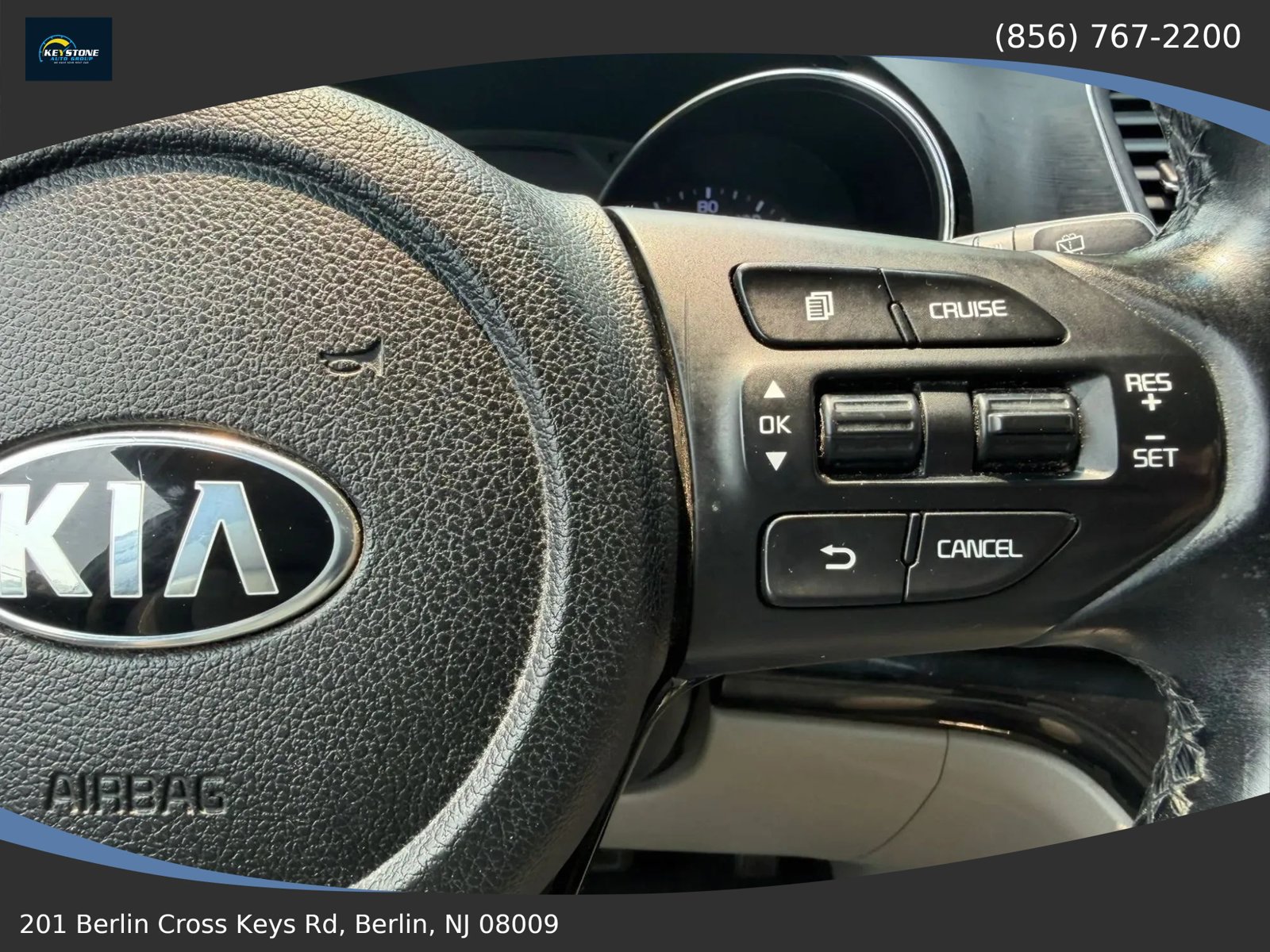 Used 2021 Kia Sedona EX FWD image 25