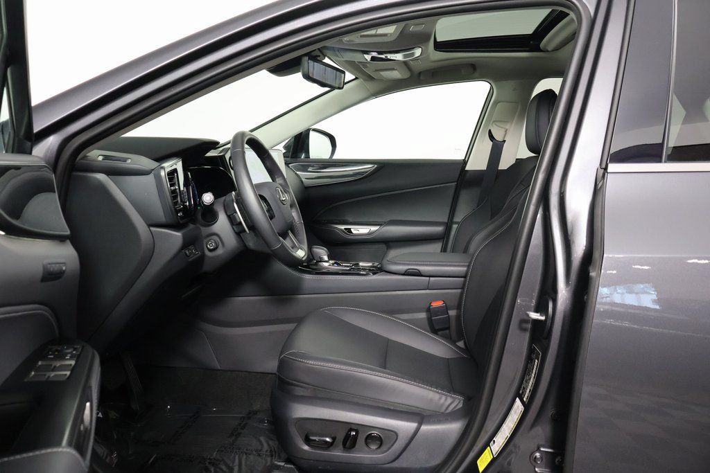 Certified 2026 Lexus NX 350h AWD w/ Accessory Package (2T) image 10