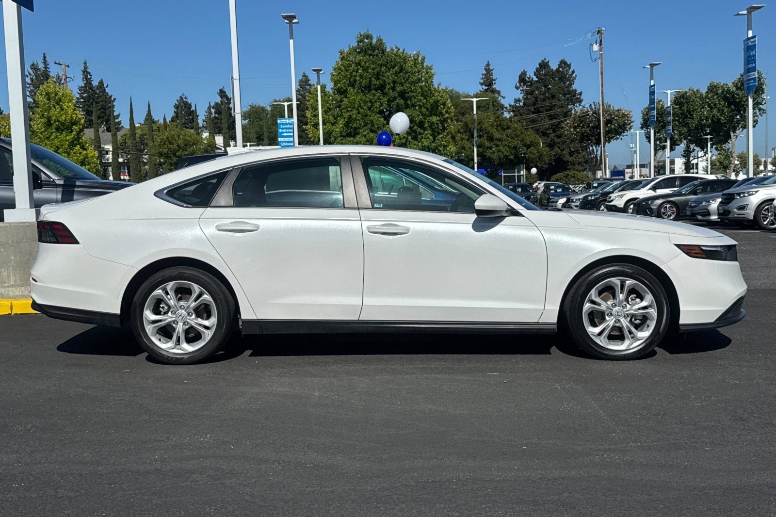 Used 2023 Honda Accord LX image 7