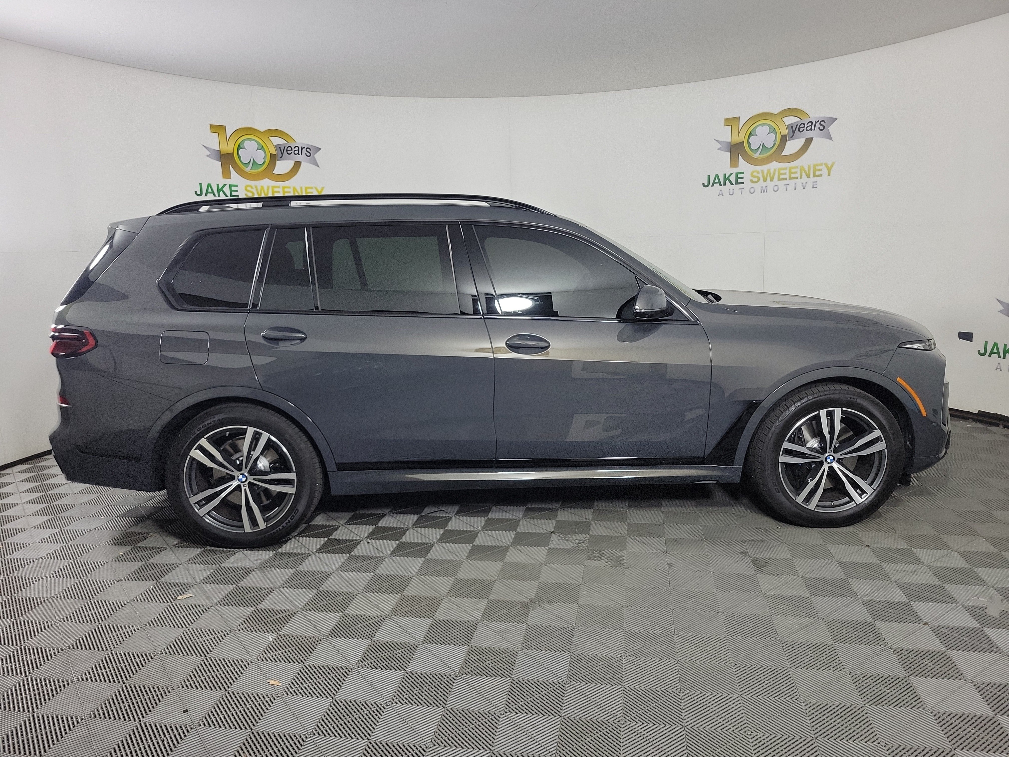 Certified 2027 BMW X7 xDrive40i AWD/4WD image 4