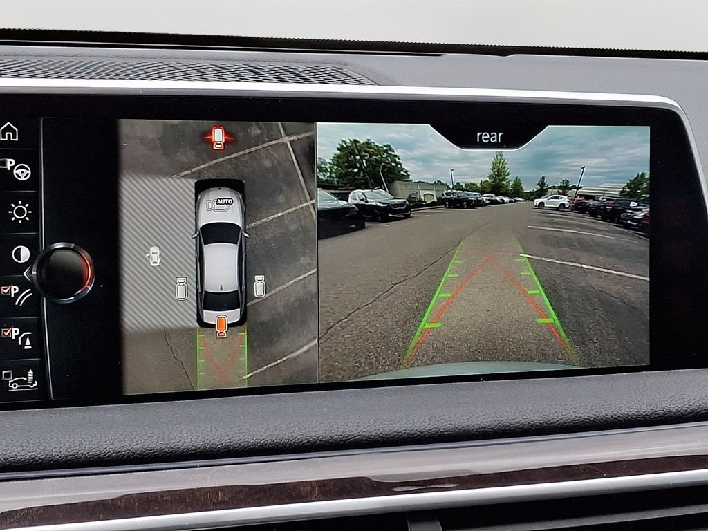 Used 2016 BMW 750i xDrive AWD/4WD image 20