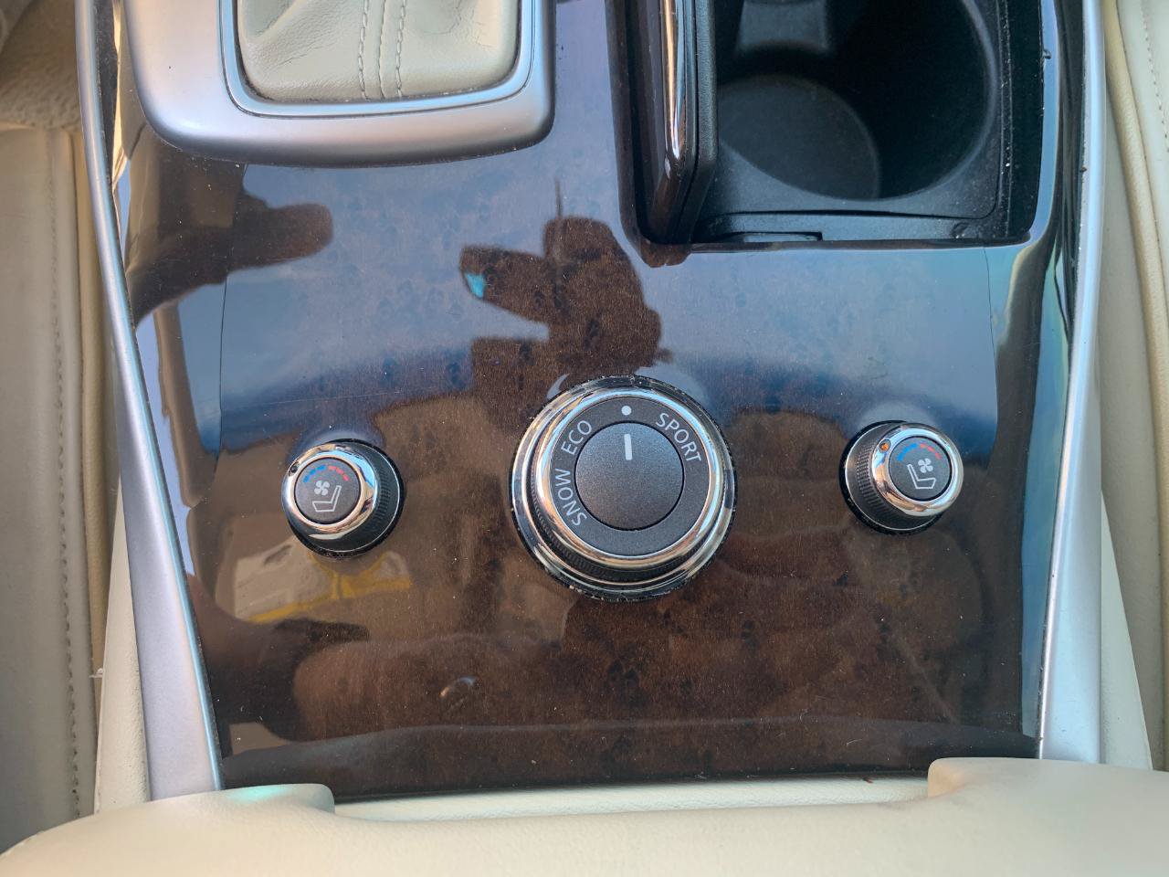 Used 2014 INFINITI QX60 Luxe w/ Deluxe Touring Package AWD/4WD image 17