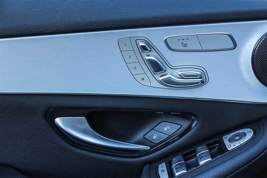 Used 2021 Mercedes-Benz GLC 300 GLC 300 image 20