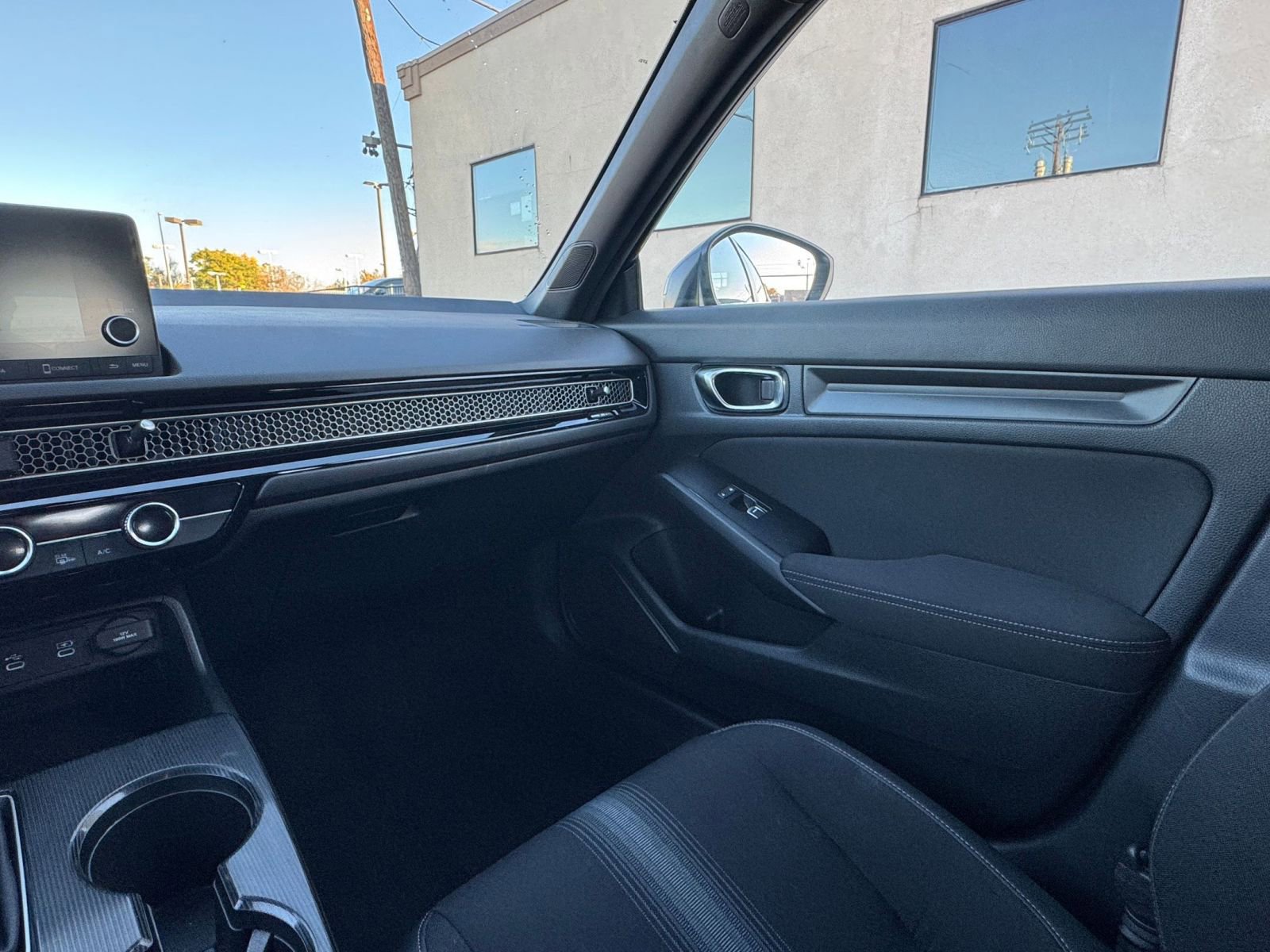 Used 2025 Honda Civic Sport image 33