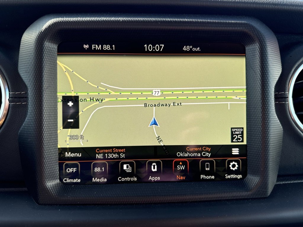 Used 2023 Jeep Wrangler Unlimited Sahara image 12