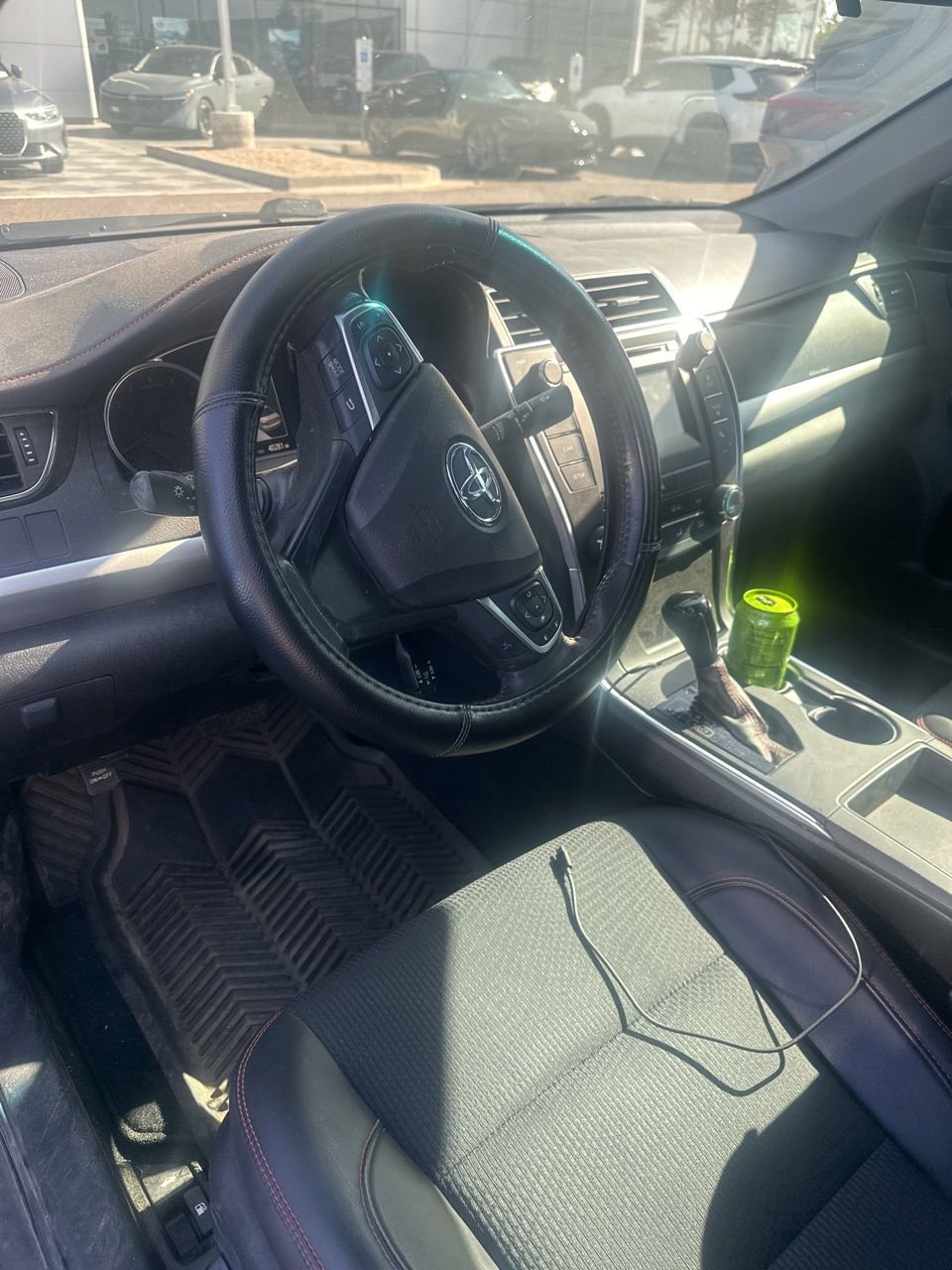 Used 2017 Toyota Camry SE FWD image 10