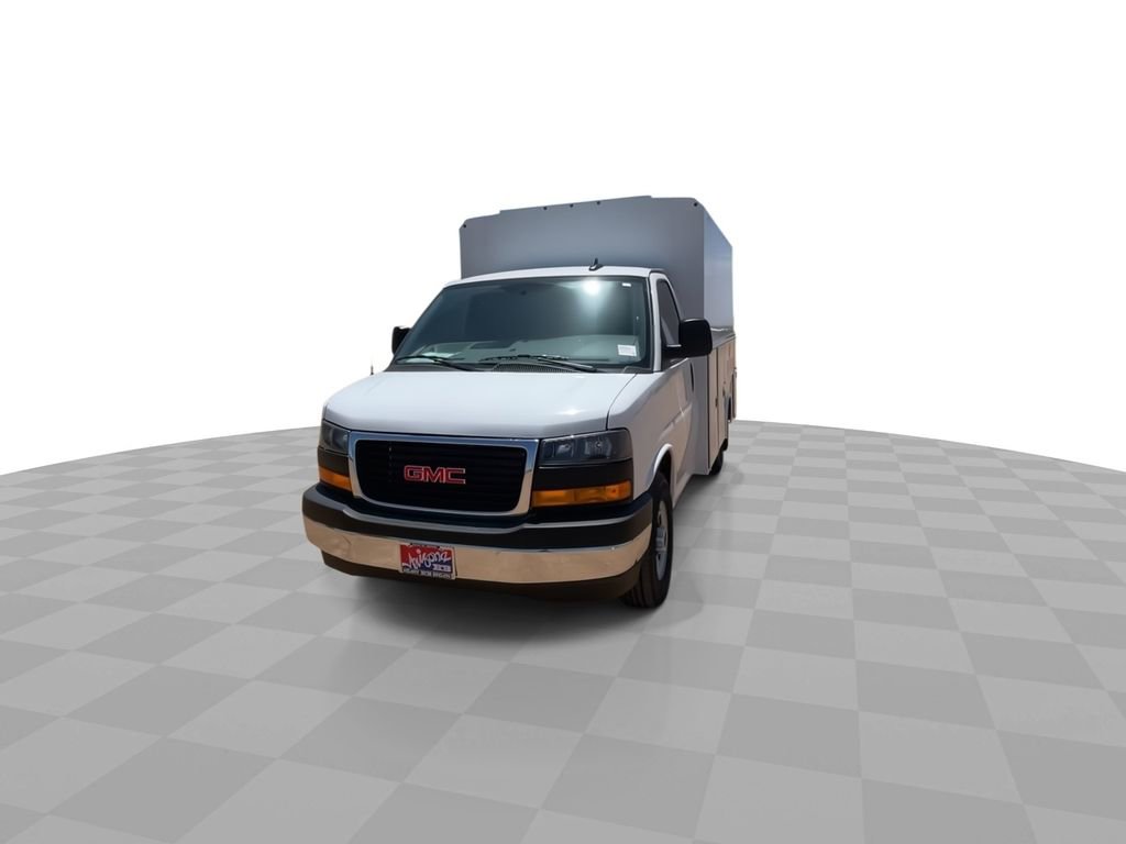 New 2025 GMC Savana 3500 Work Van w/ Power Convenience Package image 3