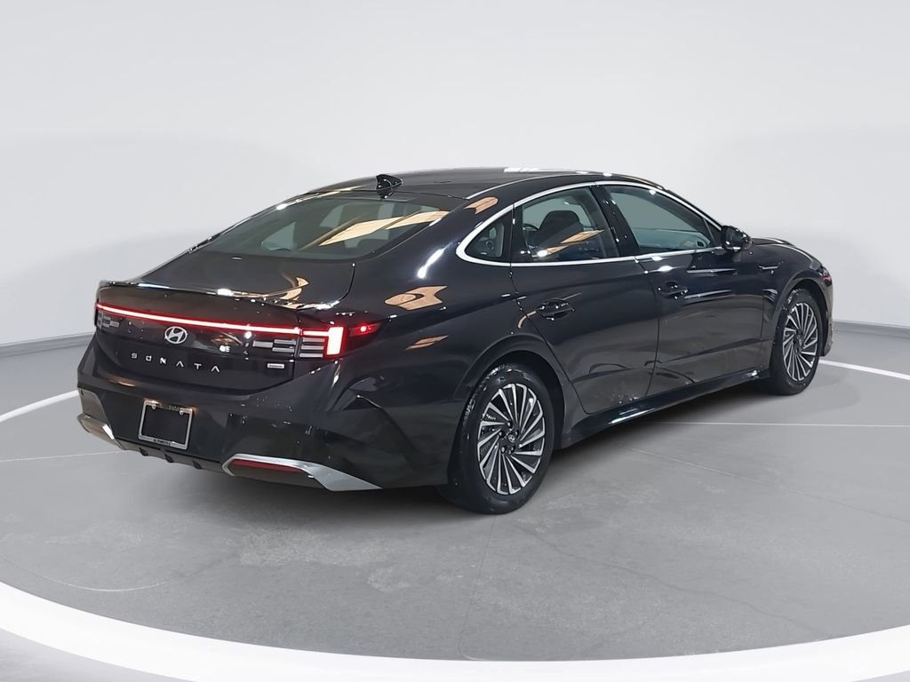 Certified 2025 Hyundai Sonata SEL image 6