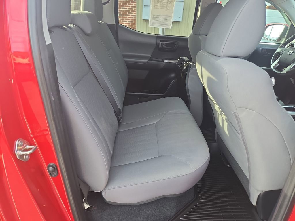 Used 2019 Toyota Tacoma SR5 image 27