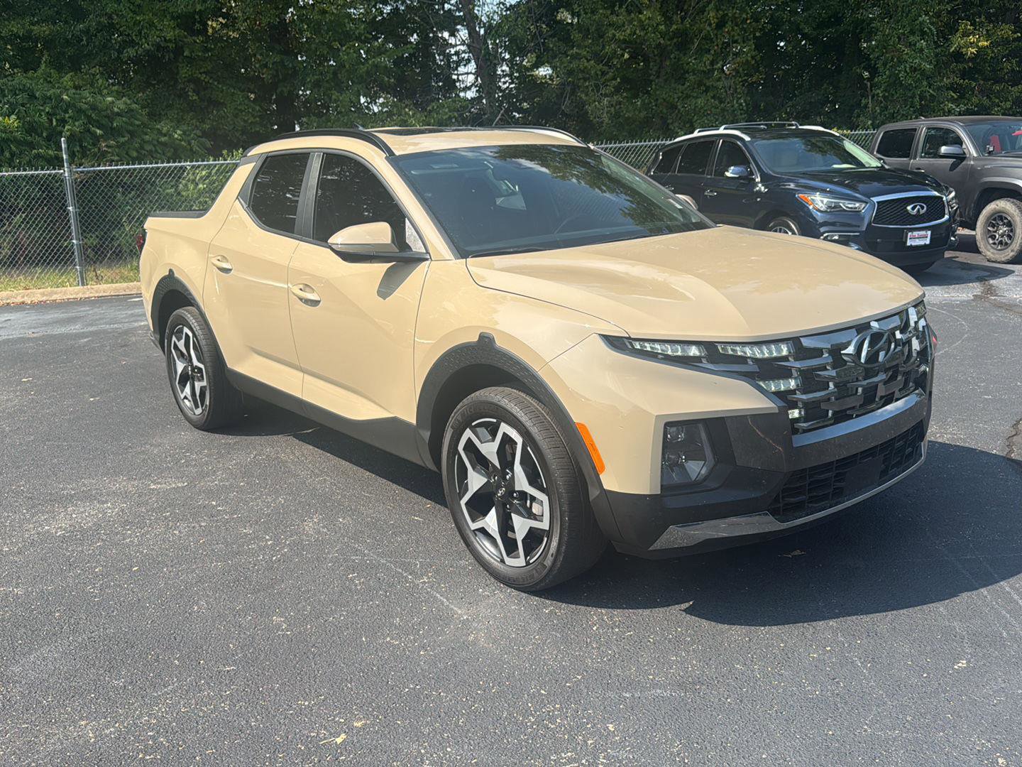 Certified 2023 Hyundai Santa Cruz Limited image 1