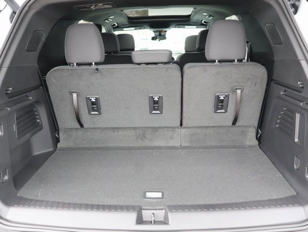 New 2026 Chevrolet Traverse LT w/ Sun and Wheel Package image 32