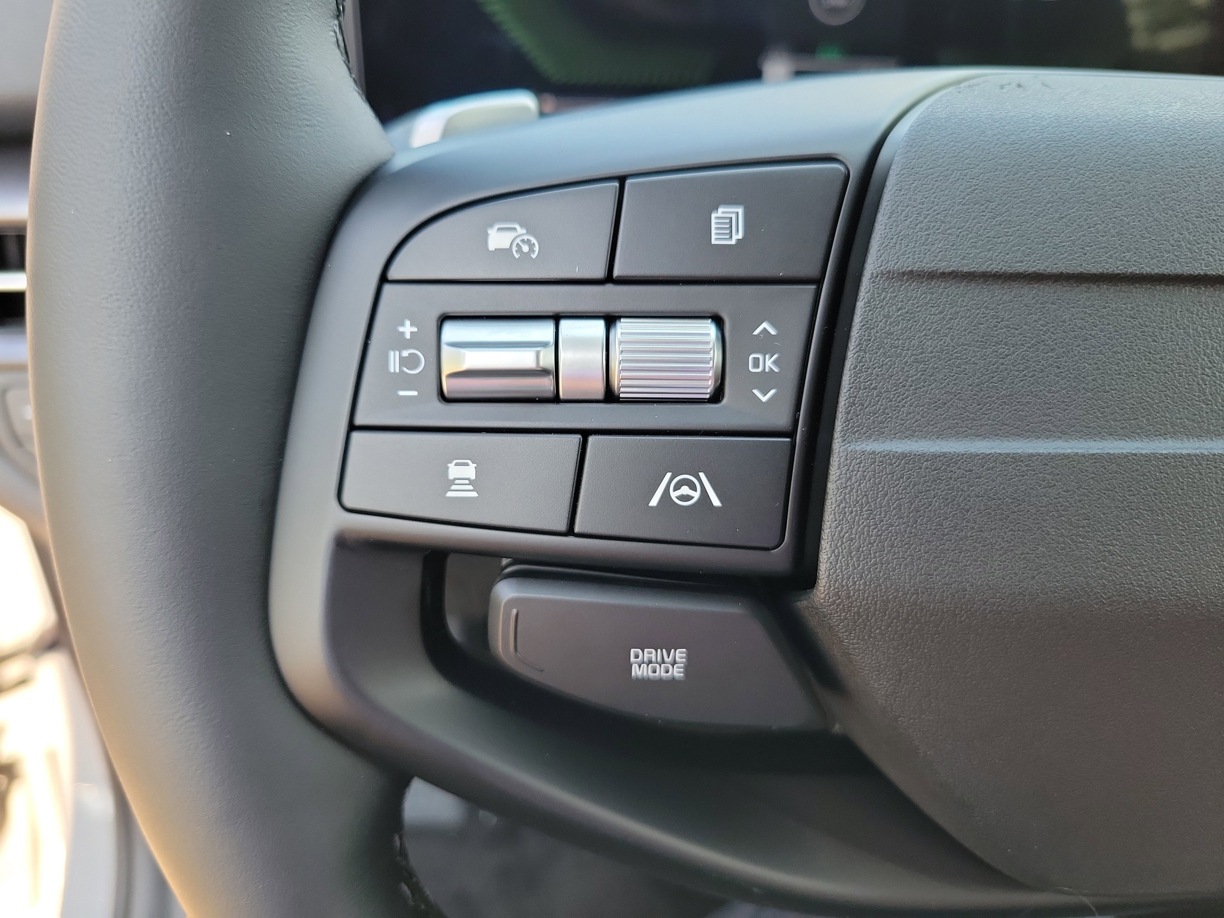 New 2026 Kia Sportage EX image 14