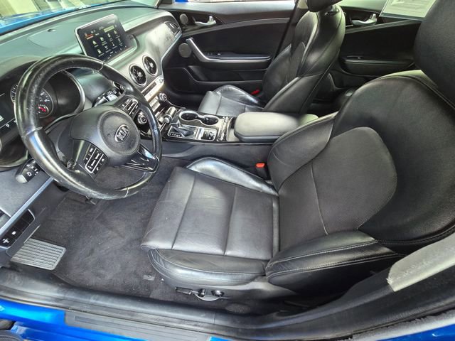 Used 2018 Kia Stinger Premium image 21