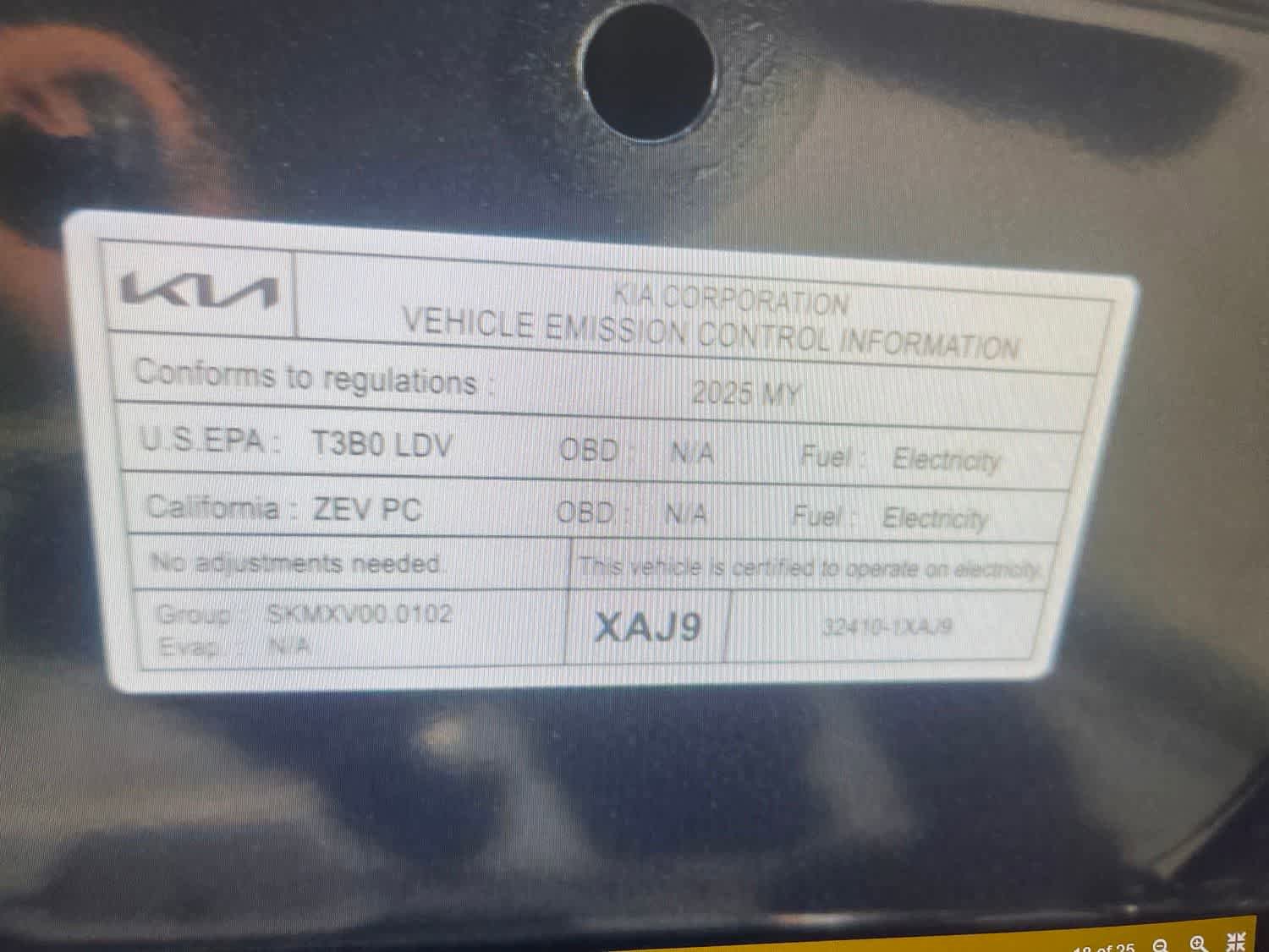 Used 2025 Kia EV6 Light w/ Light LR Technology Package RWD image 14