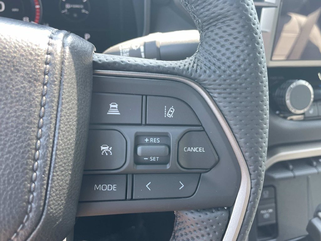 New 2026 Toyota Tundra Limited AWD/4WD image 32