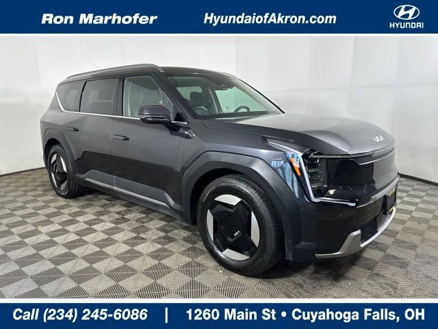 Used 2024 Kia EV9 Wind image 1