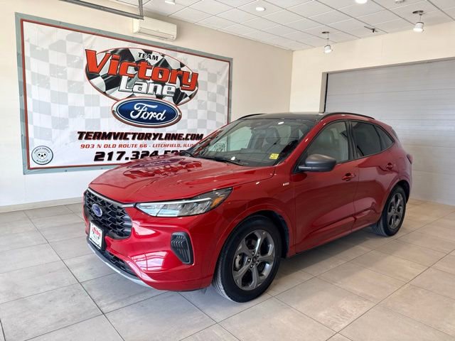 Used 2023 Ford Escape ST-Line w/ Tech Pack #1 FWD image 1