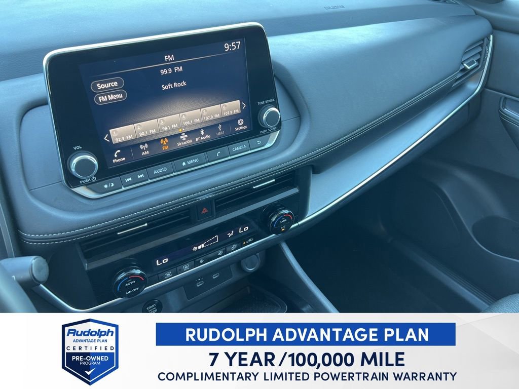 Used 2025 Nissan Rogue SV image 26