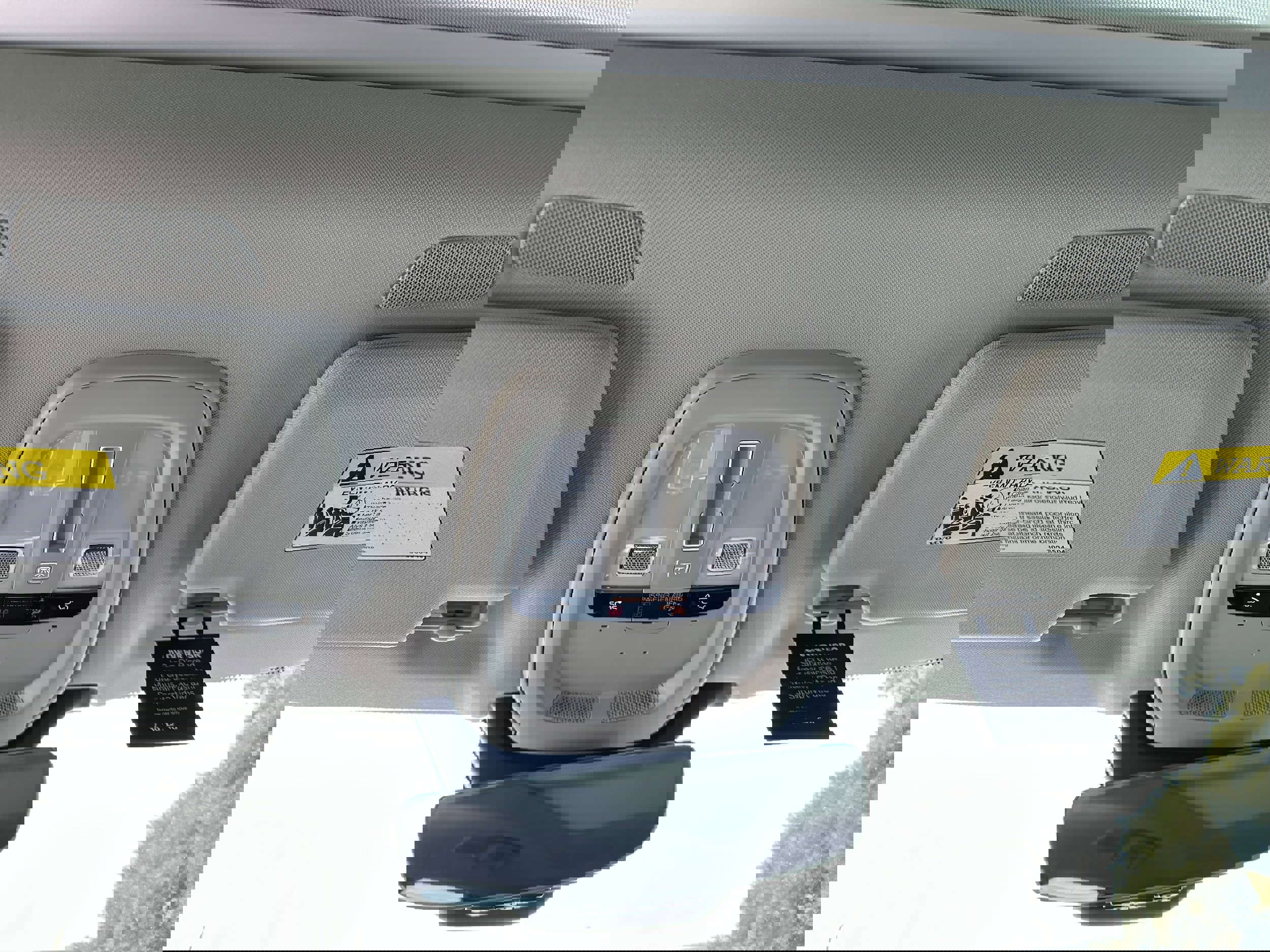 New 2025 Volvo XC90 T8 Plus w/ Protection Package Premier image 16