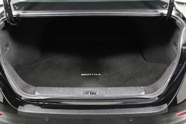 Certified 2025 Nissan Sentra SR FWD image 18