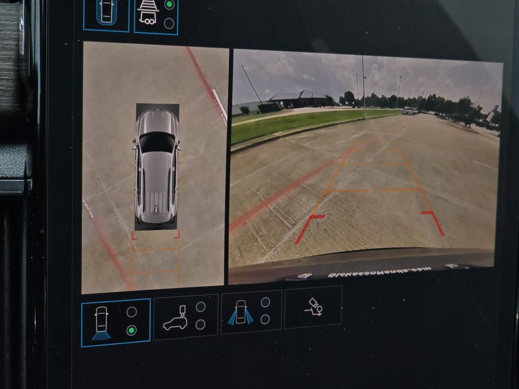 Used 2024 GMC Acadia Denali FWD image 23