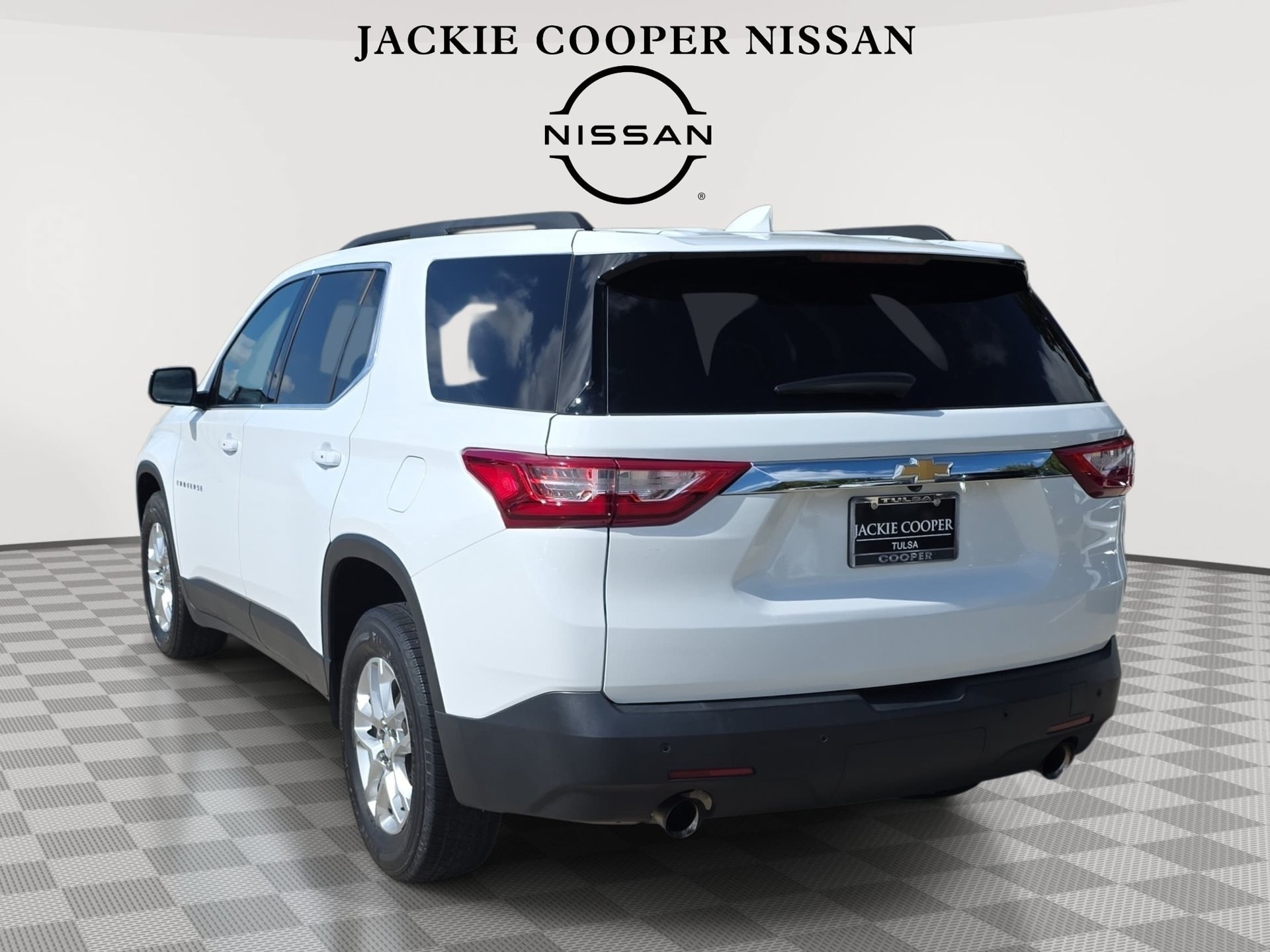 Used 2019 Chevrolet Traverse LT AWD/4WD image 7